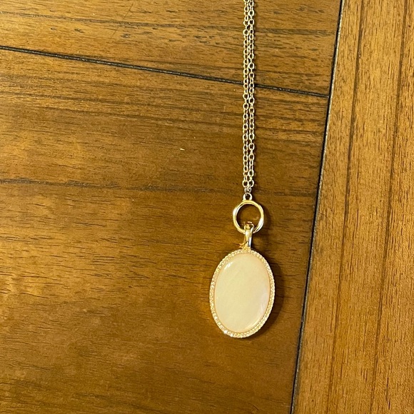 Premier Designs Mother of Pearl Necklace - Picture 2 of 5